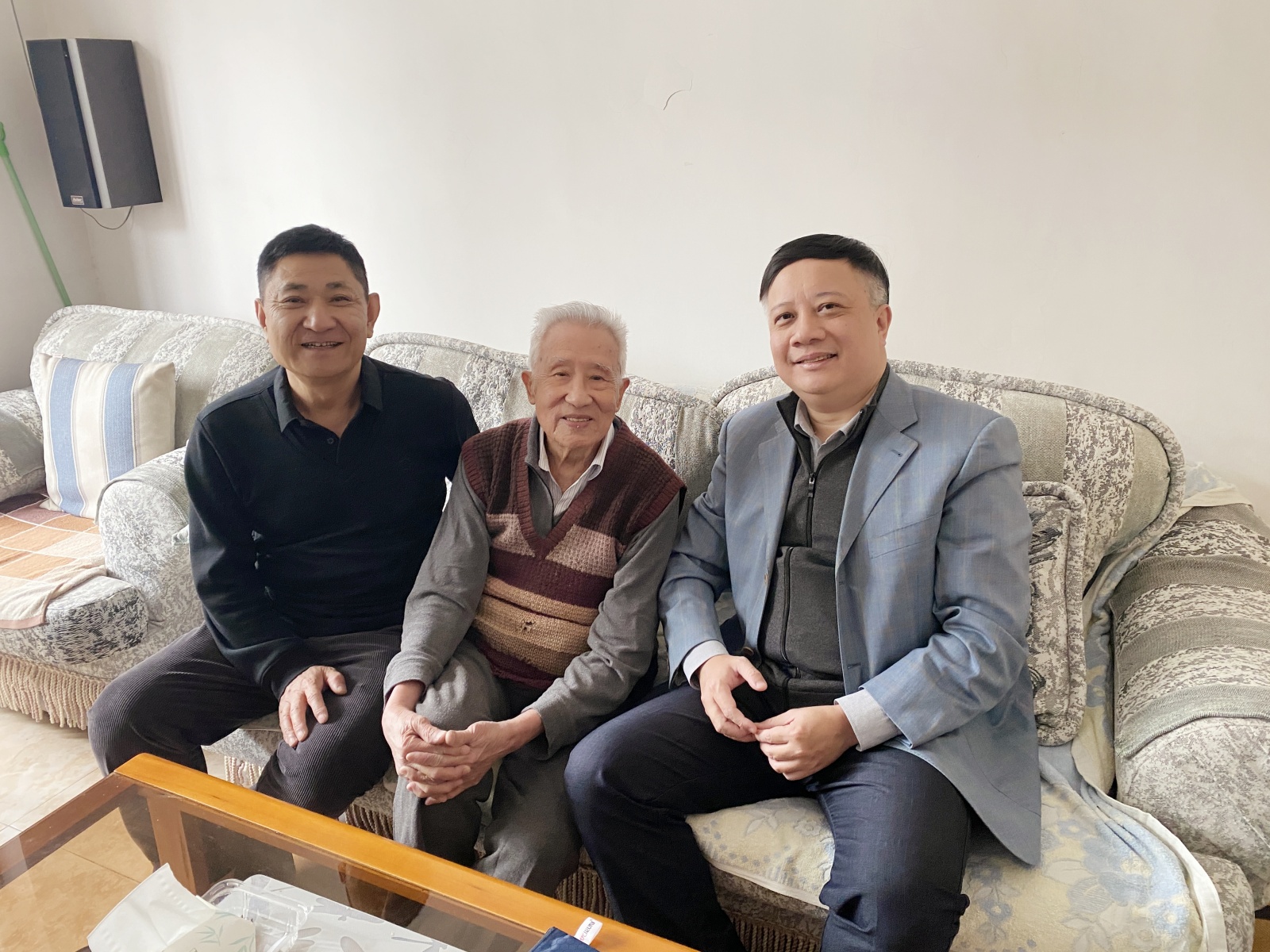 微信图片_20250126135252_副本.jpg